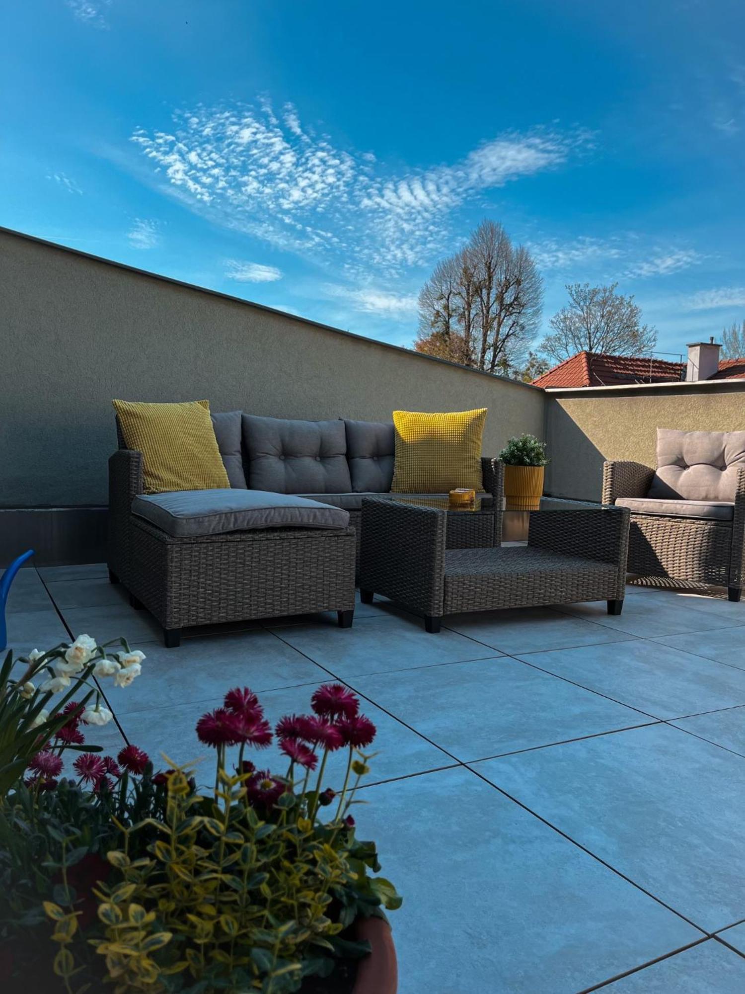 Apartman Niklan Rožnov pod Radhoštěm Exterior foto